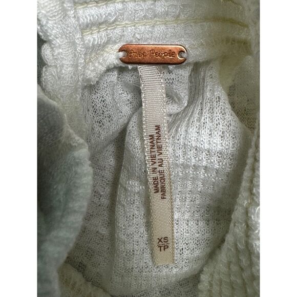 NWT FREE PEOPLE Boulevard Textured Ruffle Top White, Sz XS - Picture 8 of 11